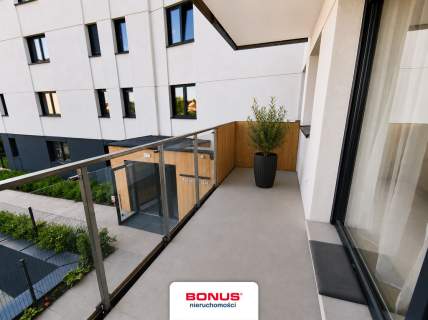 Duży balkon, miejsce garażowe, komórka lokatorska