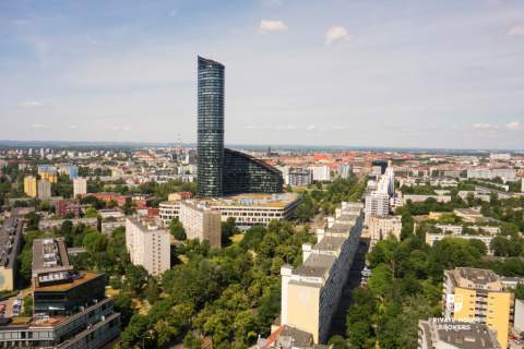 Apartament w żaglu Sky Tower - 107m2, 3 pokoje