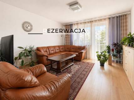 2 pokoje z dużą loggią Gdynia Chylonia cisza,