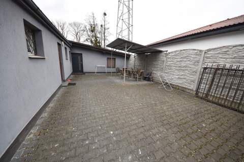 Obiekt na sprzedaż, 700 m2, Niemodlin