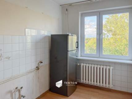 42,3 m 2 pokoje Balkon Blisko SKM