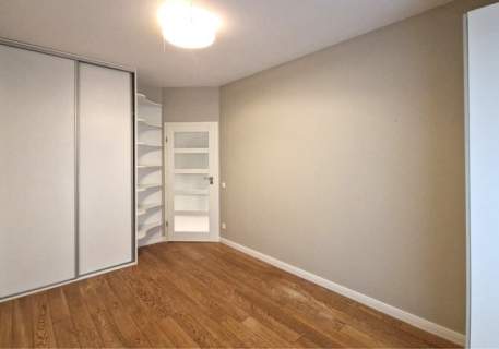 3 pokoje z ogródkiem i garażem,70m2,Liściasta 74F