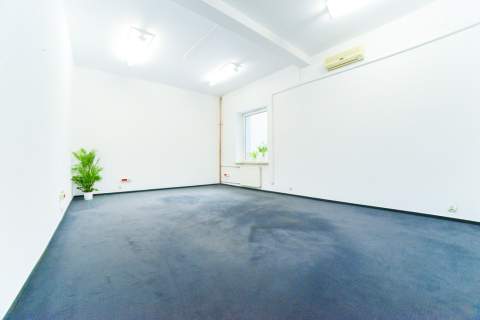 Powierzchnia biurowo- magazynowa 208,8 m2