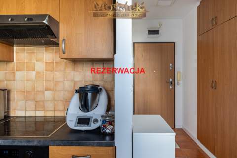 Na sprzedaż ładna kawalerka na Ochocie z balkonem