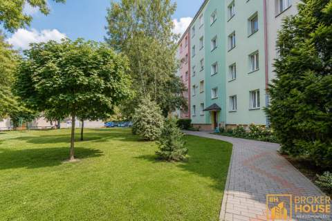 Mieszkanie dwa pokoje w zielonej okolicy