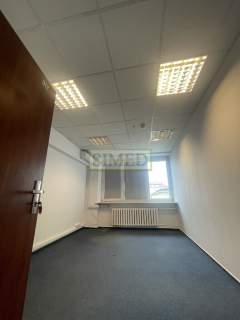Winda towarowa, rampa, ochrona, dostęp 24h,