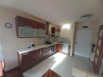 Wysłouchów 30A, kawalerka z balkonem, mp. w garażu