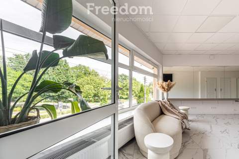 Stanowisko fryzjerskie w salonie beauty