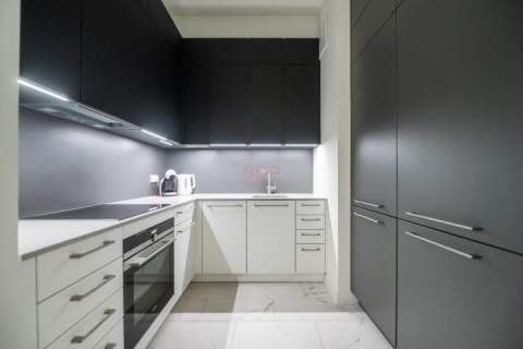 Stare miasto, studio, 39 m2. Premium
