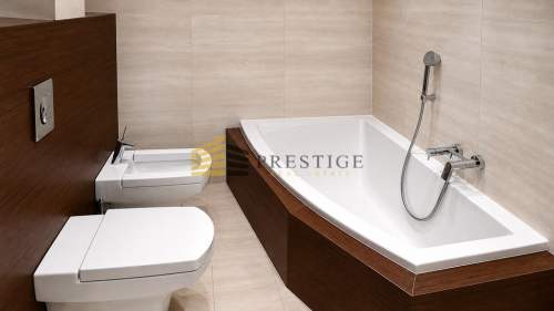 Prestigious Location Neighberhood Modern House