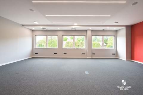 Lokal biurowo- usługowy 145m2, Brzezie