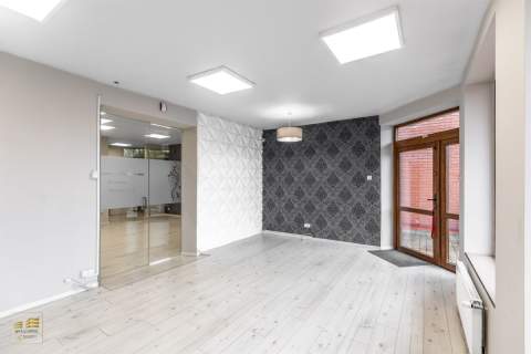 Lokal na parterze z witryną 210m2 - Lublin, Węglin