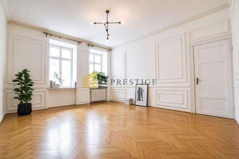 Elegancki Apartament przy ul. Mokotowskiej