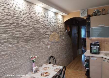 4-pokoje/76,9 m /klimatyzacja/balkon/parking