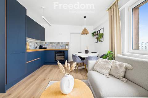 3 pokoje po generalnym remoncie balkon