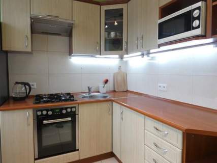 Mieszkanie 2 pokojowe, balkon - Farna 2A, Batory
