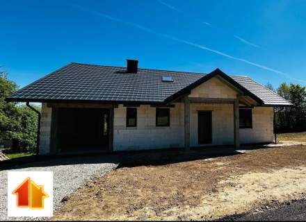 Cierpisz dom 160 m2 działka 8 ar na sprzedaż