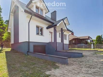 Dom wolnostojący z działką 2214 m2