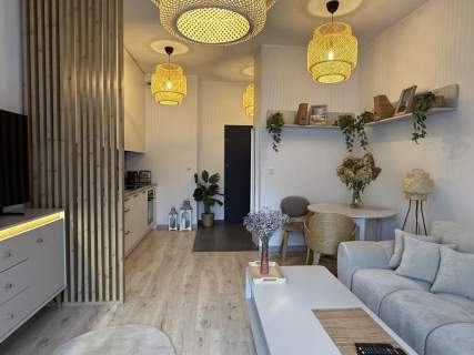 Studio z ogródkiem w Centrum Garaż Madalińskiego