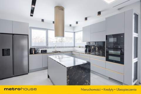 LUKSUSOWY DOM NIEOPODAL CENTRUM SEROCKA