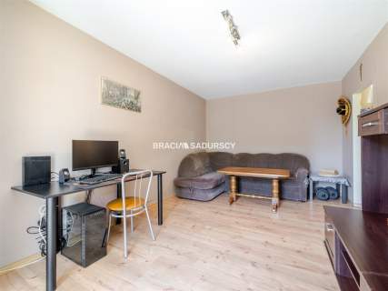 3 pokoje 1 piętro balkon DH Wanda