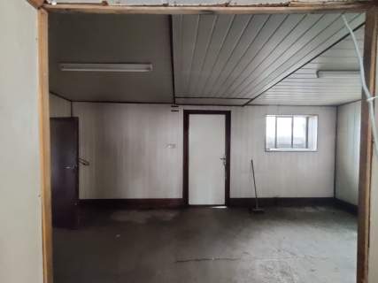 Lokal handlowo-usługowy 82 m sklep, biuro lub mieszkanie