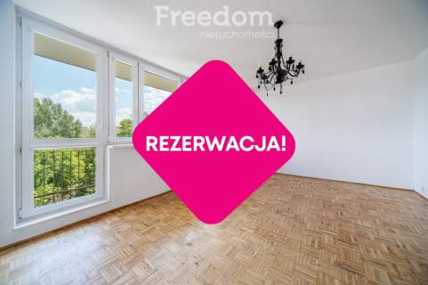 32,5 m2 z osobną kuchnią i dużym balkonem metro