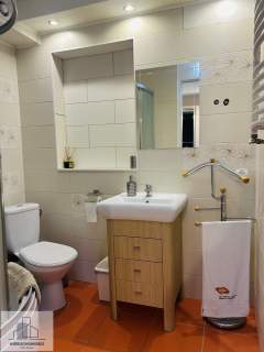 Dom z dochodem pasywnym-gotowy biznes najmu. 3 oddzielne mieszkania