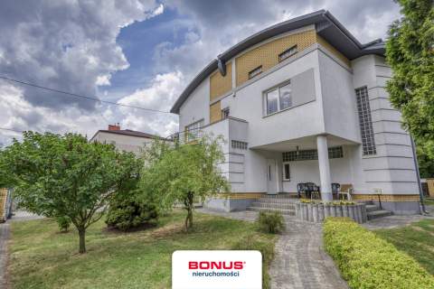 Bardzo ładny dom -Konstancin-Jeziorna 