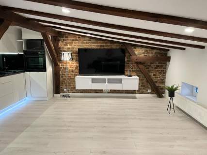Września RYNEK Stylowe Poddasze 65m2 pełne wyposażenie