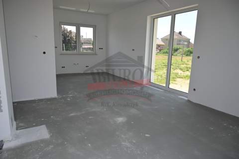 Schodnia. Dom 120 m z garażem i dużą działką