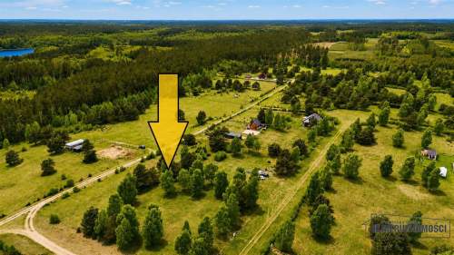 Działka budowlana nad pięknym jeziorem Dołgie.