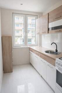 4 pokoje Balkon Po remoncie Os. Piastów