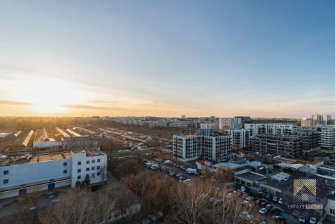 Wyjątkowy narożny apartament 13 piętro Wola