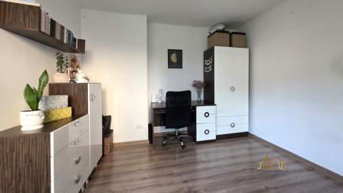2 pokoje, 1 piętro, balkon, Uniwersytet Medyczny