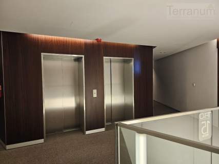 Apartament z miejscem postojowym - STAWKI 2A