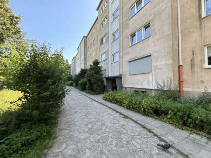Wynajem - kawalerka - al. Wiśniową - 2099 zł
