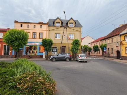 Mieszkaj i zarabiaj   kamienica w centrum Czempini