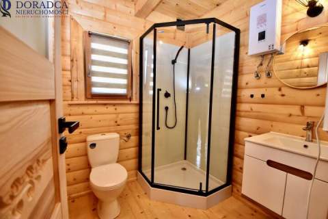Nowe drewniane domki w Jaszczurowej
