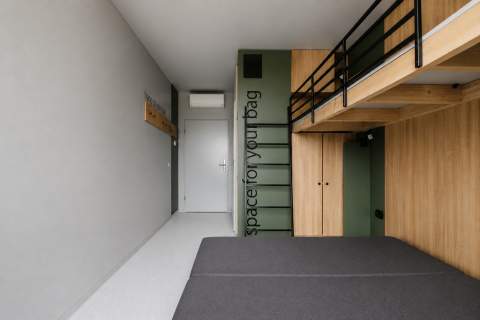 Działający hostel, kwatery pracownicze k. Jasionki