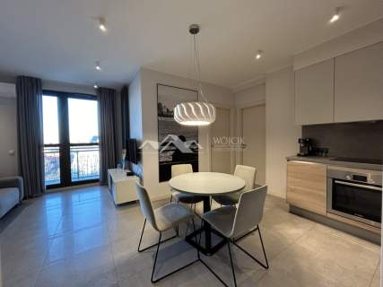 ŚLICZNY 3 POKOJOWY APARTAMENT W SAMYM CENTRUM