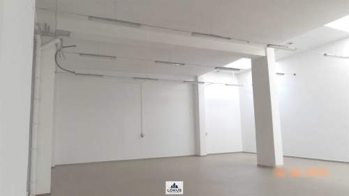 Lokal usługowy parter parking klimatyzacja