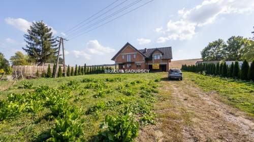 Dom na wsi, duża działka 30 km od Krakowa