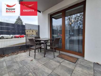 Apartament 2-pokojowy z ogrodem 2023 rok