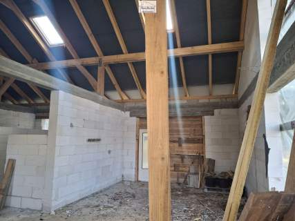 Nowy dom w lesie dla rodziny , działka 4.900m2 , surowy , 