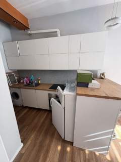 M2 na Jeżycach, 1 pietro 14,6m2 piwnica