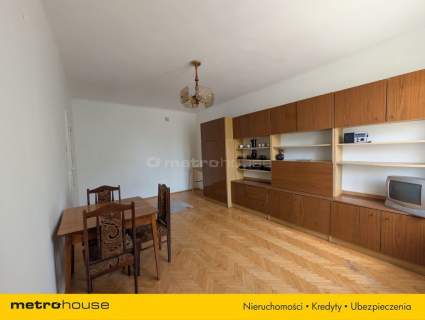 Mieszkanie 38 m kw. na 3 piętrze w centrum.