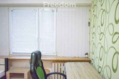 48.3 m2/ 3 pokoje/ Balkon/ 15 minut do plaży