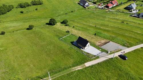 Klimatyczny dom z bali na szczycie góry