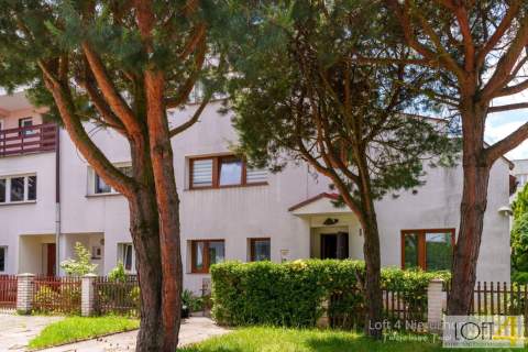 Dwupoziomowy apartament z ogrodem - osiedle Wólki